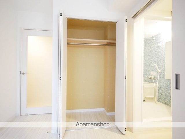 FLOS PROVAの内装写真