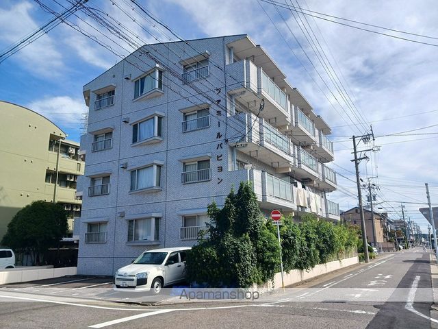 ファミールパピヨンの外観写真