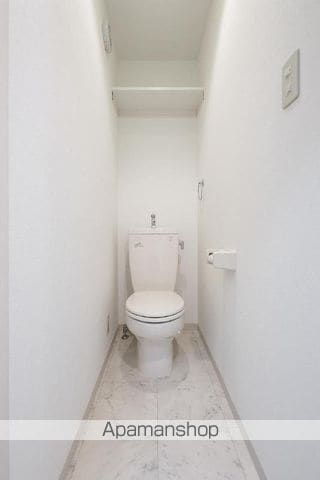 地行1744の内装写真