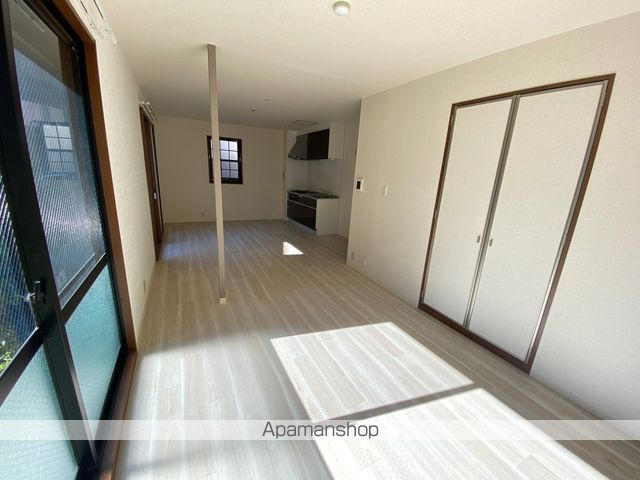 高岡ハイツ1〜3の内装写真