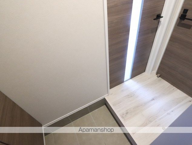 クリークウッドVの内装写真