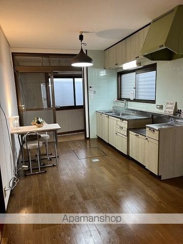 【和歌山市塩屋の戸建ての内装2】