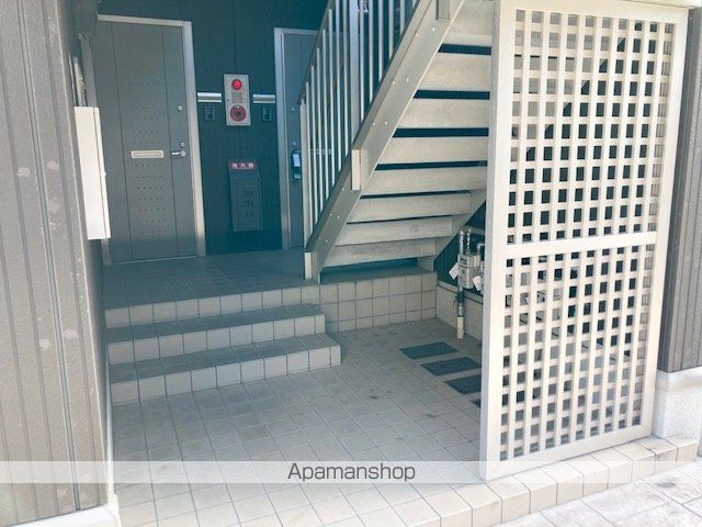 セジュールアースマーシIVの玄関写真