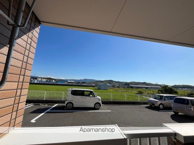 【和歌山市井戸のアパートの写真】