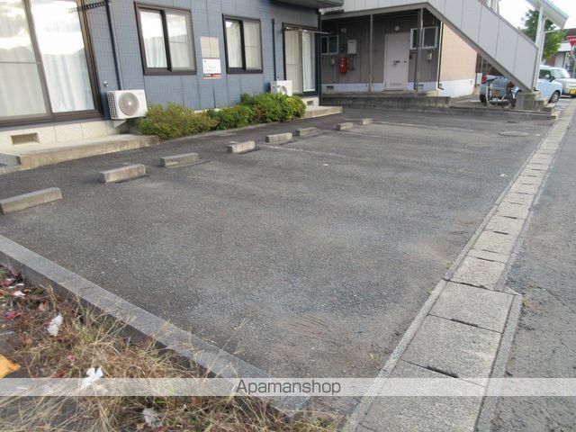 カーサ・デ・フロール[2K/35m2]の駐車場