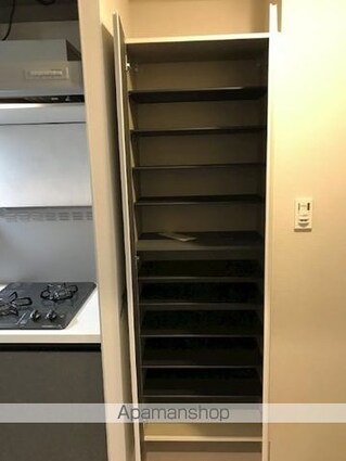 エム・グランヴィア駒形[1K/25.43m2]の収納2