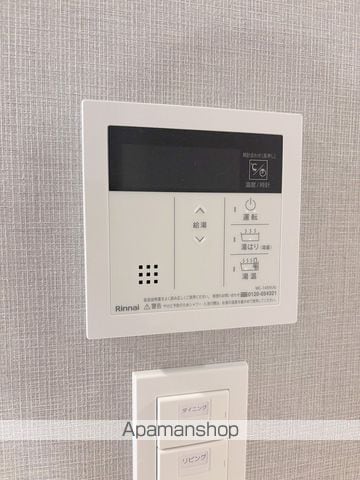 IRVINGNEO岸里TAMADEの内装写真