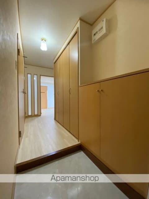 メゾンクロダ壱番館[3LDK/67.81m2]の玄関
