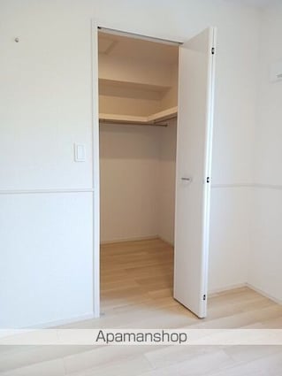 ブレッサ[2LDK/59.09m2]の収納