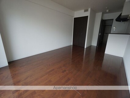 愛知県名古屋市東区白壁２丁目[1R/33.57m2]のリビング・居間