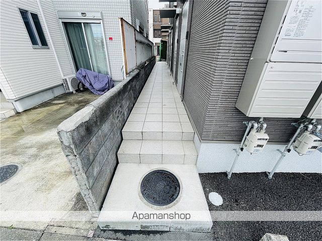 コンフォール萩野町Iの玄関写真
