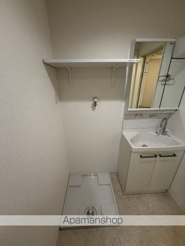 ジェノヴィア中野坂上の内装写真