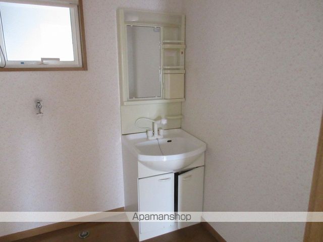 apartment 岩手県紫波郡紫波町高水寺字古屋敷3-1
高水寺の賃貸情報を見る
物件地図