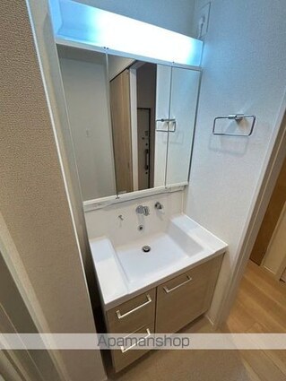 ウエスト　コミタリアⅢ[1LDK/42.59m2]の洗面所