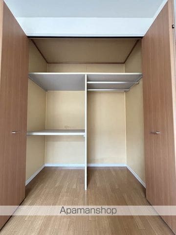 プレッセ山根G棟の内装写真