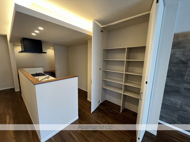 ECRAGE TAKASUの内装写真
