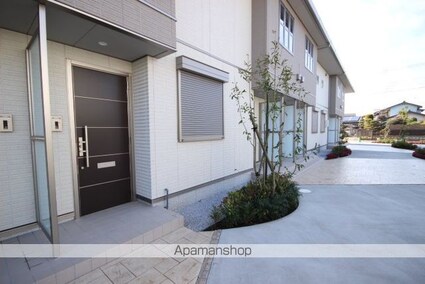 リヴェールＢ[2LDK/58.27m2]のエントランス