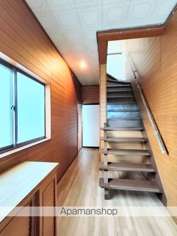 長野市 2階建 築43年の内装写真
