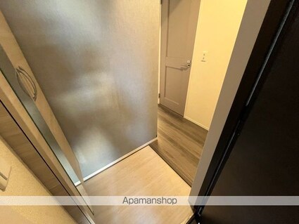 ビオット彦根　Ｂ棟[1LDK/31.43m2]の玄関