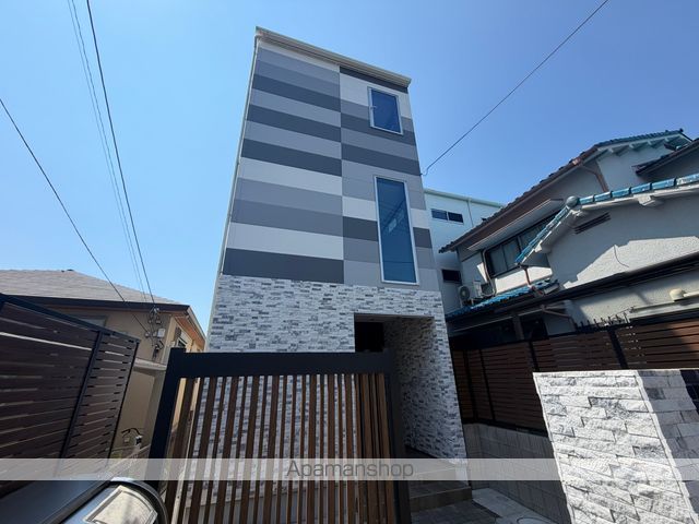 ノイヴェル新堂の外観写真