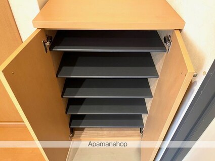 滋賀県大津市桜野町２丁目[2DK/44.45m2]の内装2