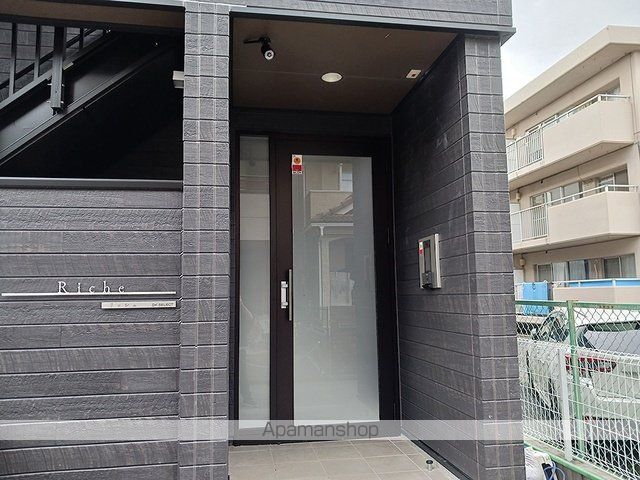 リッシュの玄関写真