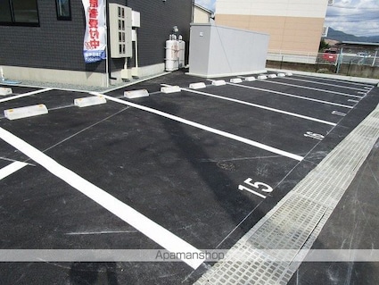 ＲＥＳＩ　ＮＡＧＡＩ（レジながい）Ⅱ[1LDK/33.73m2]の駐車場