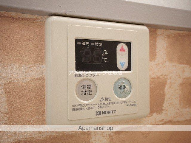シャンブル千里山Iの内装写真