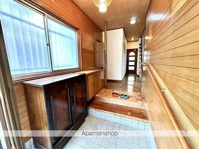 内原戸建１３４－３[5LDK/107m2]の玄関