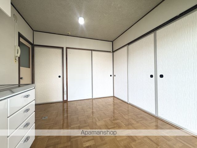 ユートピア川原3号館の内装写真