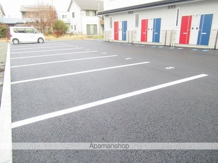 Ｌｉｅｎ（リアン）[1LDK/36.43m2]の駐車場