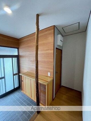 手平６丁目戸建[4LDK/97.26m2]の玄関