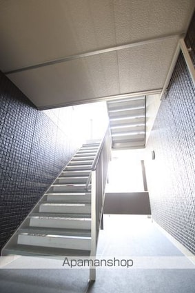 クレセール・コンテス仙波[2LDK/58.62m2]のロビー