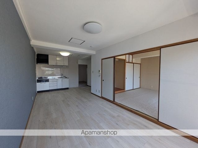 フラット新屋敷の内装写真