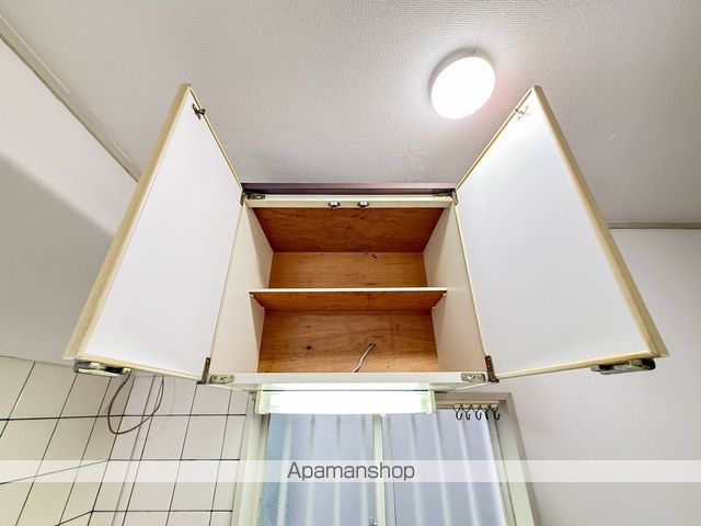 ホワイトビラ水野の内装写真