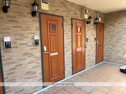 レーベンバンブーⅢ[1LDK/43.82m2]のロビー