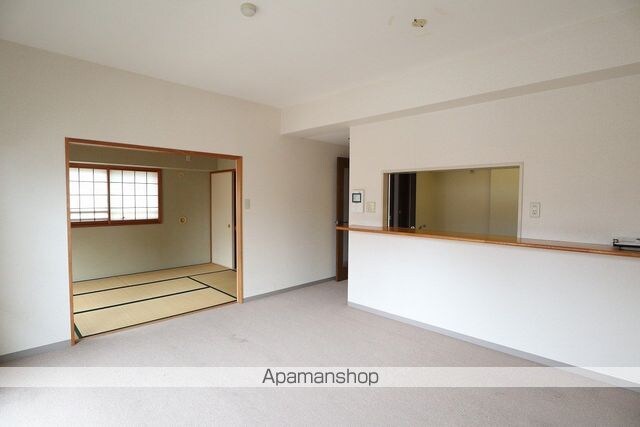 ラフィネ立川[3LDK/70.53m2]のリビング・居間