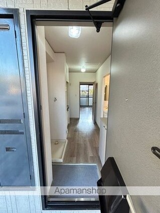 滋賀県大津市月輪３丁目[1K/26.93m2]の玄関