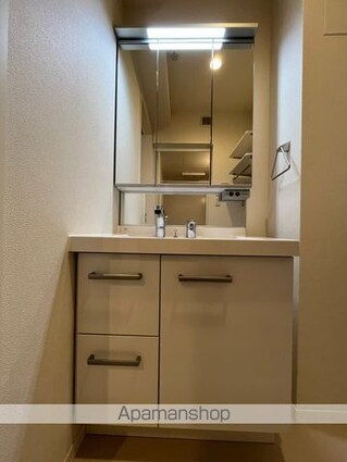 和歌山県和歌山市小雑賀[2LDK/62.03m2]の洗面所
