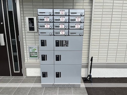 Ｄレジデンス東近江[1LDK/41.86m2]の共用部2