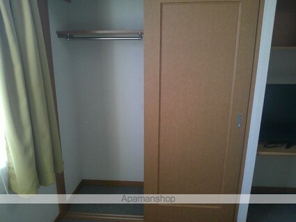 レオパレス吉田Ⅱ[1K/22.35m2]の収納