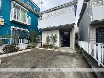 上野住宅[3LDK/72.86m2]の駐車場