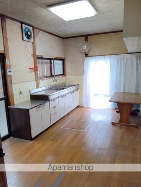 六十谷戸建（６８１－６）[5DK/101.42m2]のキッチン