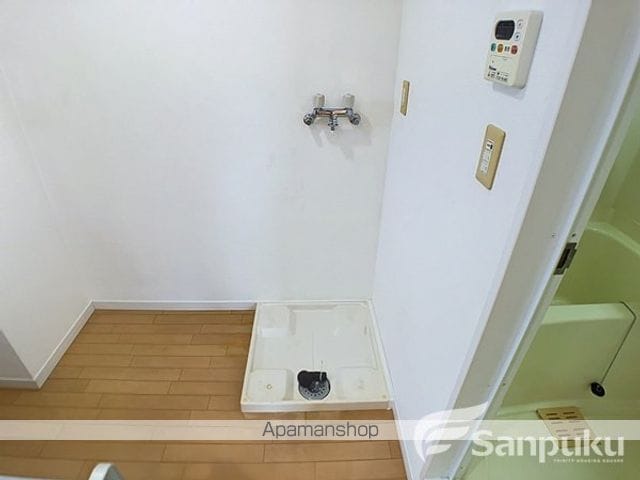スリースターズマンションの内装写真