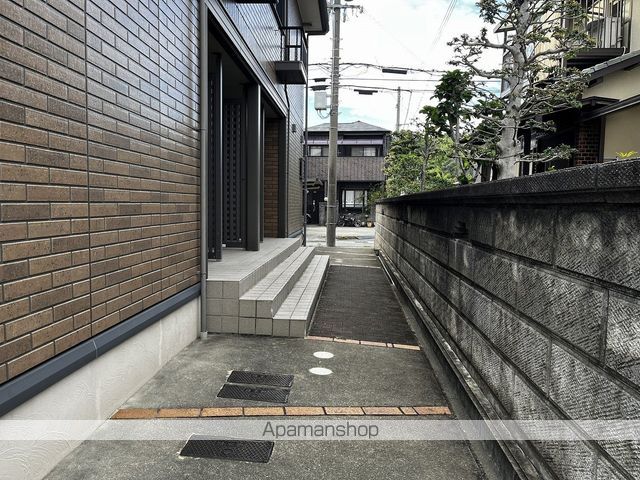 ピクシーヒルズ北平野の玄関写真