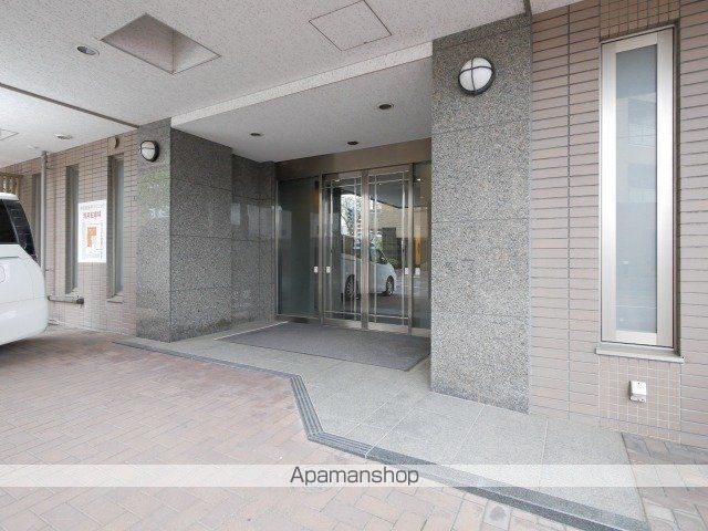 宮ヶ丘レジデンス神宮前の玄関写真