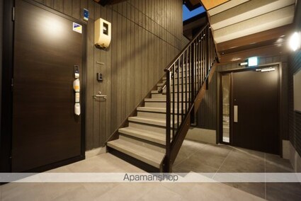 セレスティア松葉町[1LDK/44.2m2]のエントランス