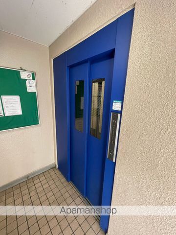 新小岩スカイマンションの玄関写真