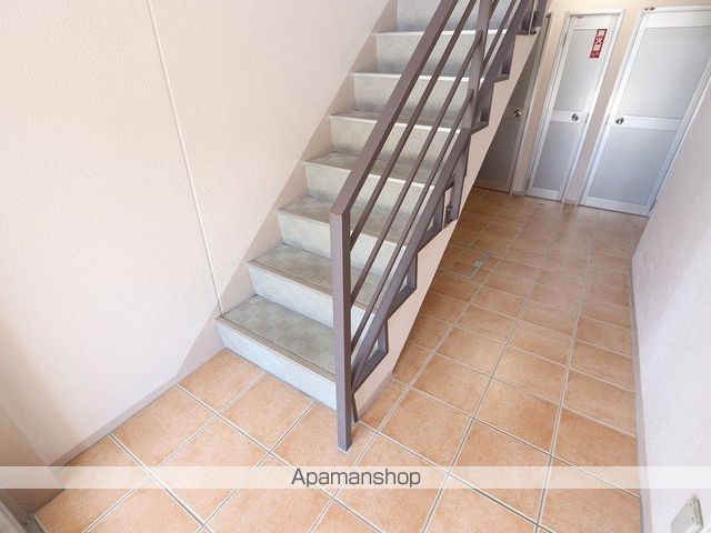 AUTANA アウタナの玄関写真