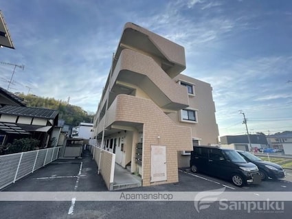 オレンジスクウェアー[3LDK/63.17m2]の外観1